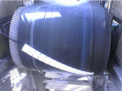 Ceramic belt sweeper